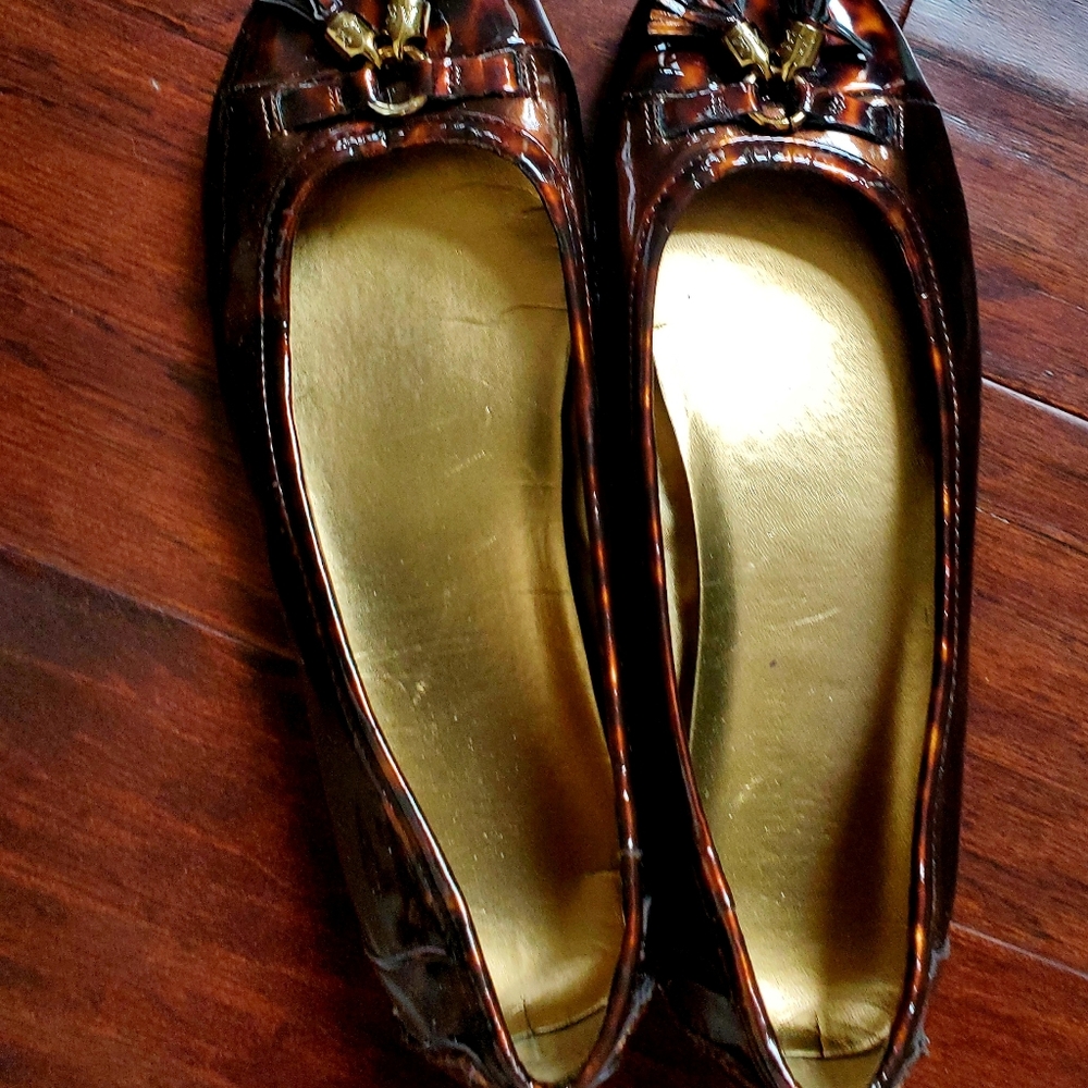 Ballet flats